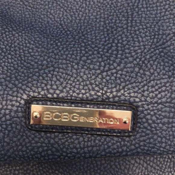 Leather or leather like crossbody bag - Picture 2 of 4